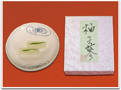 霜月 写真 柚子蓼琥珀（商品と箱）